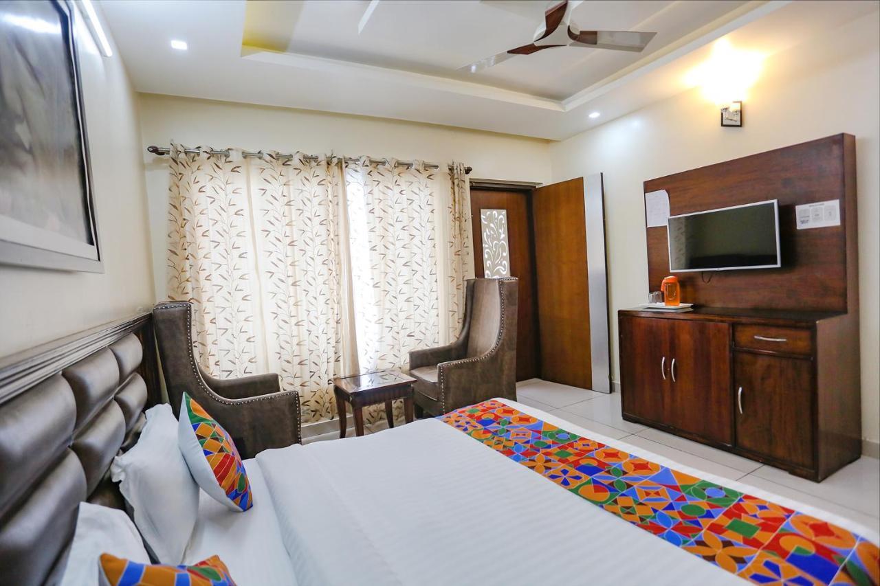 Fabhotel Winter Line Inn موسوري المظهر الخارجي الصورة