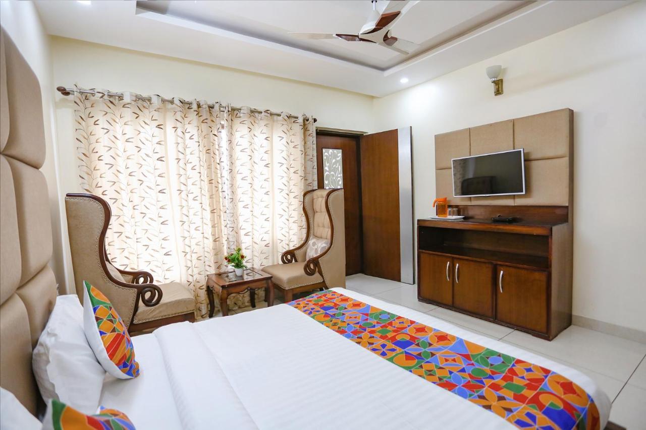 Fabhotel Winter Line Inn موسوري المظهر الخارجي الصورة